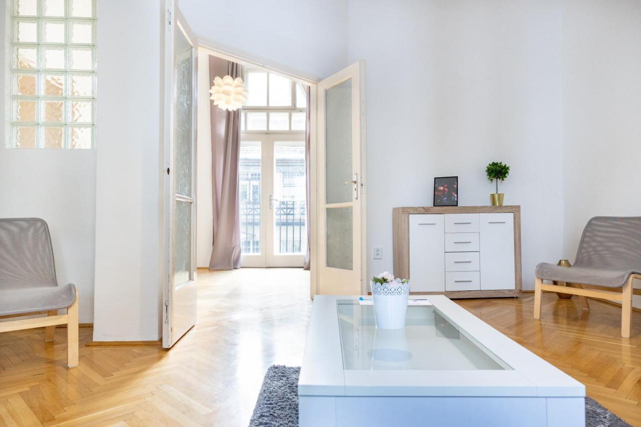 W25 Smart Apartment Budapeşte Dış mekan fotoğraf