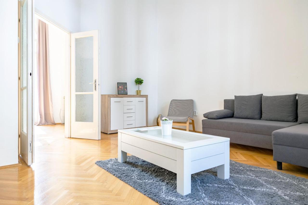 W25 Smart Apartment Budapeşte Dış mekan fotoğraf