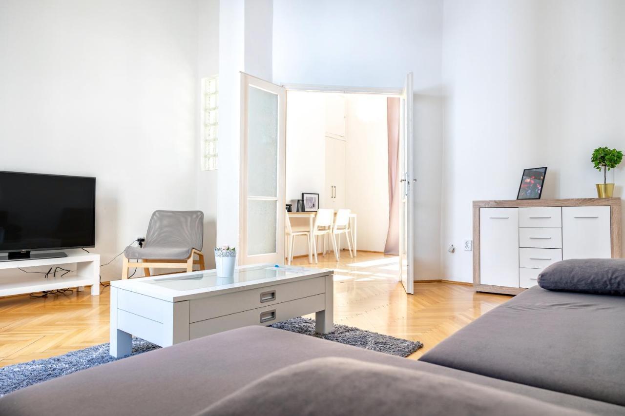 W25 Smart Apartment Budapeşte Dış mekan fotoğraf